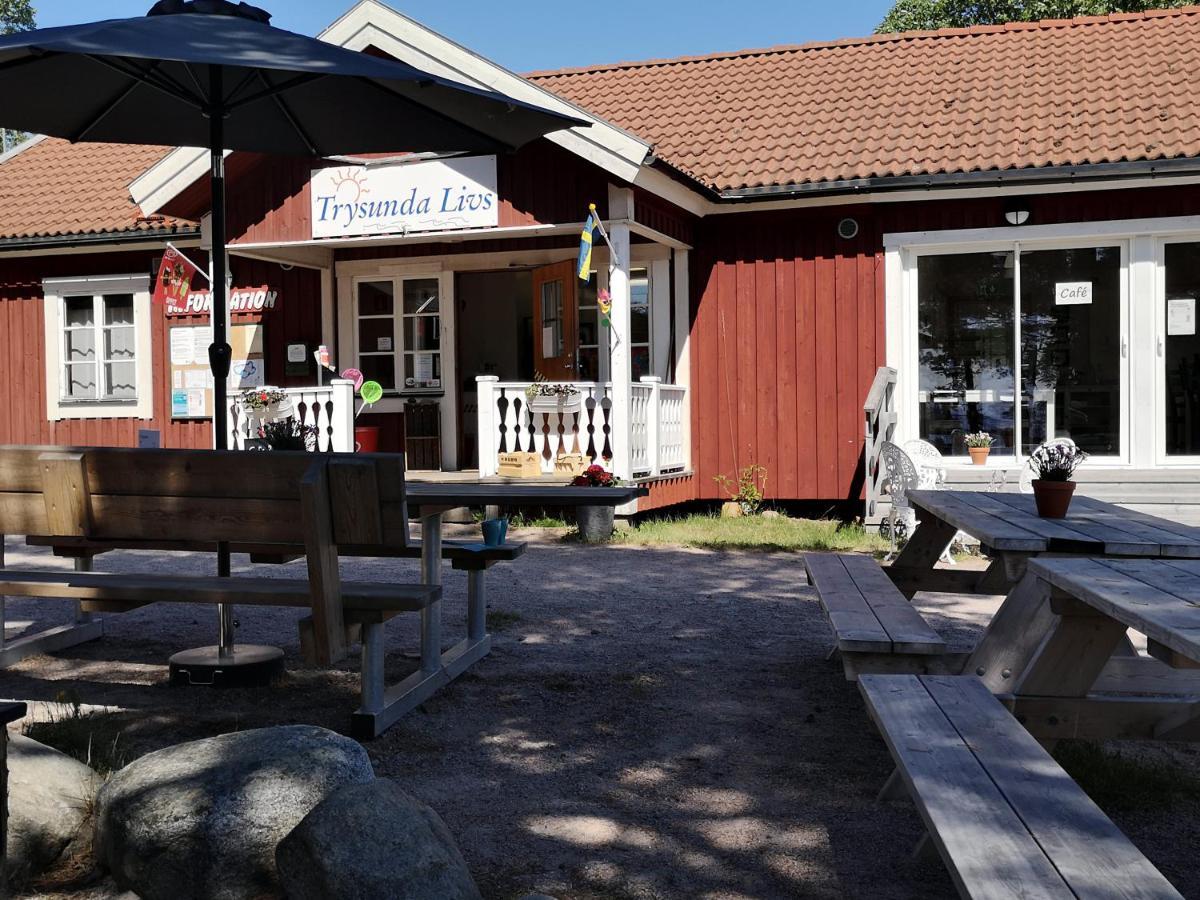 Trysunda Vandrarhem&Skärgårdscafé Vandrarhem Exteriör bild