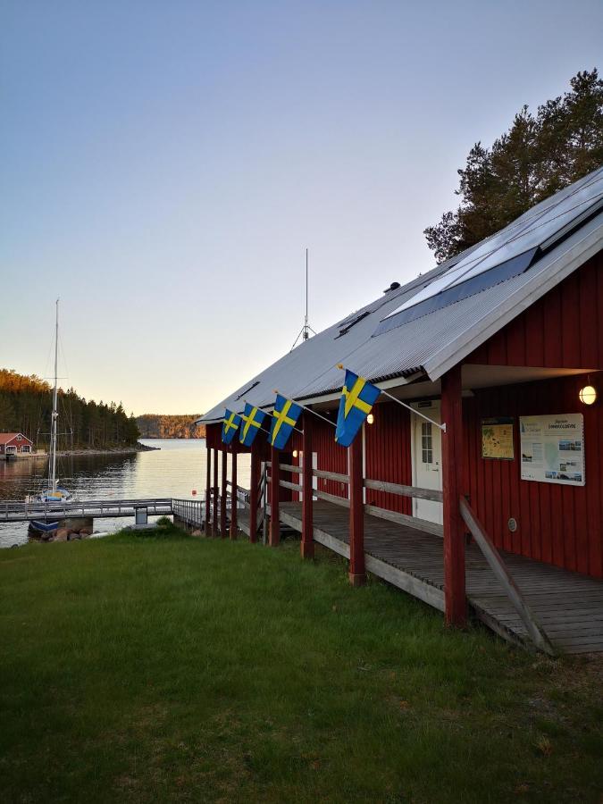 Trysunda Vandrarhem&Skärgårdscafé Vandrarhem Exteriör bild